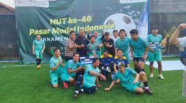 Foto : Tim Mini Soccer PROPAMI Merayakan Kemenangan Gemilang dalam Final Turnamen HUT Ke-46 Pasar Modal Indonesia. (Doc. PROPAMI)