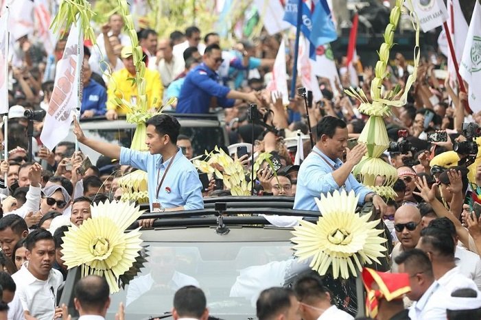 Ketua Umum Partai Gerindra Prabowo Subianto bersama Wali Kota Surakarta Gibran Rakabuming. (Instagram.com/@prabowo)