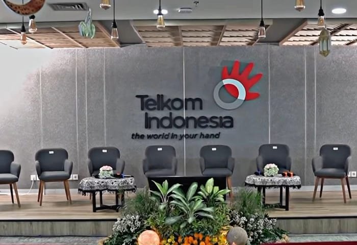 PT Telkom Indonesia Tbk berhasil membukukan pendapatan konsolidasi sebesar Rp37,4 triliun pada akhir kuartal pertama 2024 atau tumbuh 3,7% YoY. (Instagram.com/@telkomindonesia)