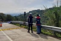 terjadi longsor pada jalan tol Ciawi - Sukabumi (Bocimi) seksi dua pada KM 64+600 A. (Dok,. Bpjt.pu.go.id)

