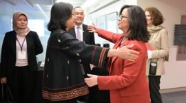 Menkeu Sri Mulyani Indrawati mengadakan pertemuan bersama Manuela Ferro, Vice President EAP (East Asia and Pacific) dari World Bank Group. (Dok. Kemenkeu.go.id)