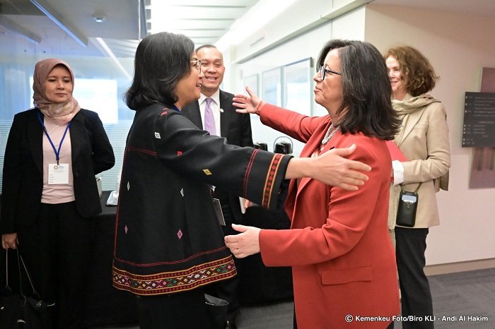 Menkeu Sri Mulyani Indrawati mengadakan pertemuan bersama Manuela Ferro, Vice President EAP (East Asia and Pacific) dari World Bank Group. (Dok. Kemenkeu.go.id)