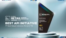 BRI kembali meraih penghargaan Best API Initiative dalam ajang Global Retail Banking Innovation Awards 2024. (Dok. BRI)