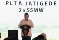 Presiden RI Prabowo Subianto saat meresmikan 37 proyek ketenagalistrikan nasional yang tersebar di 18 provinsi. (Dok. Tim Media Prabowo)