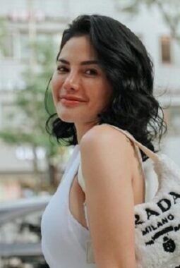 Artis Nikita Mirzani Laporkan Selebgram dan Pengusaha Fitri Salhuteru ke Polres Metro Jakarta Selatan