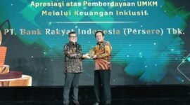 Konsisten perkuat ekonomi kerakyatan, BRI raih Anugerah Ekonomi Hijau. Penghargaan ini memvalidasi efektivitas strategi pemberdayaan UMKM yang dijalankan BRI. (Dok. BRI)