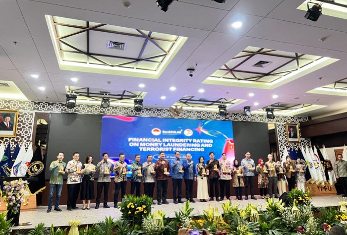 Ajaib Kripto raih penghargaan FIR Terbaik 2025 dari PPATK.