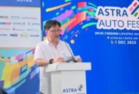 Rudy selaku Wakil Presiden Direktur Astra memberikan kata sambutan pada Astra Auto Fest 2025 yang menghadirkan berbagai produk dan layanan dari 26 bisnis unit Astra. (Dok. Astra)