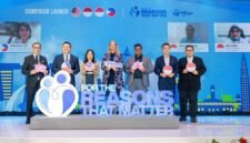 Deborah Seifert, Cluster Lead, Pfizer Malaysia, Singapura, Indonesia, dan Filipina bersama Mitra yang Berpartisipasi di seluruh MISP.