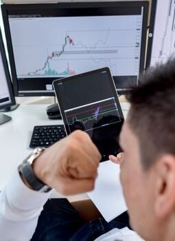 IPO 2026: Mengintip Potensi Cuan di Tengah Gejolak Pasar
