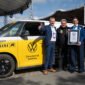 Petr Cajka, Sales & Marketing Director Europe, Giti Tire; Rainer Zietlow; Lena Kuhlmann, Official Adjudicator, Guinness World Records; Lars Krause, Head of Sales & Marketing, VWCV.